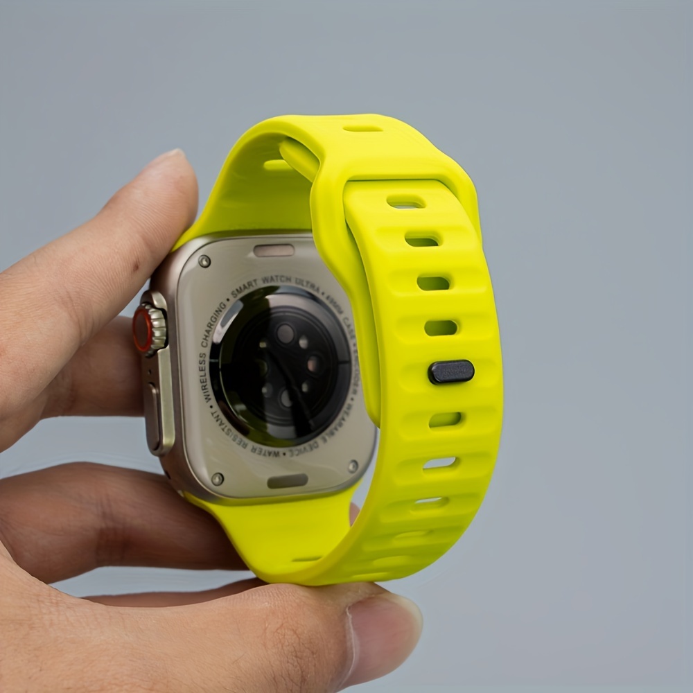 Soft Silicone Strap For Watch 8 7 6 5 1 SE: Breathable Sport Band 45mm 41mm 44mm 40mm 49mm 38mm For IWatch <br />
For details 2″ data-index=”2″ role=”img” aria-label=”Goods Image” loading=”lazy” decoding=”async”></div>
</div>
</div>
<div class=