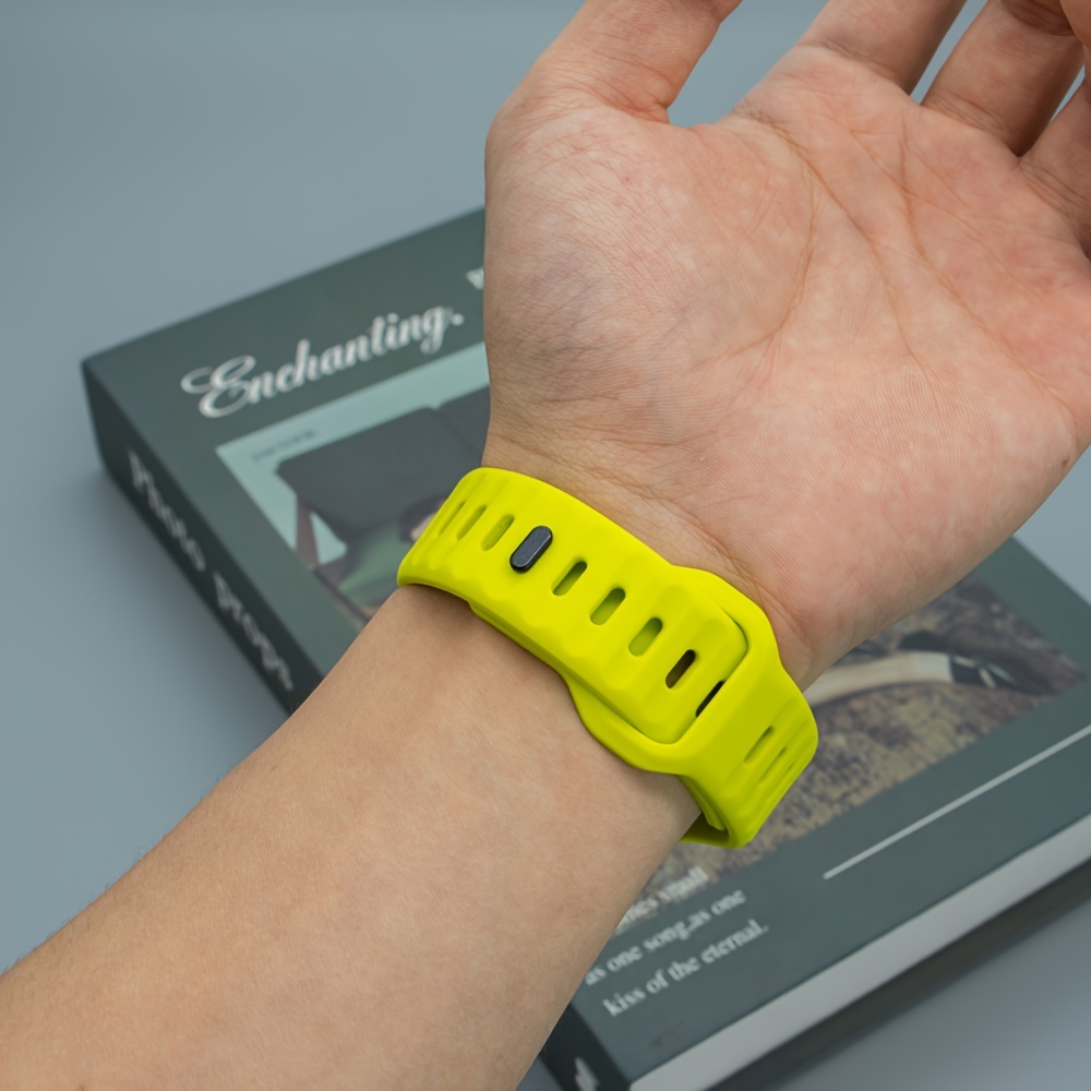 Soft Silicone Strap For Watch 8 7 6 5 1 SE: Breathable Sport Band 45mm 41mm 44mm 40mm 49mm 38mm For IWatch <br />
For details 3″ data-index=”3″ role=”img” aria-label=”Goods Image” loading=”lazy” decoding=”async”></div>
</div>
</div>
</div>
</div>
</div>
<div class=